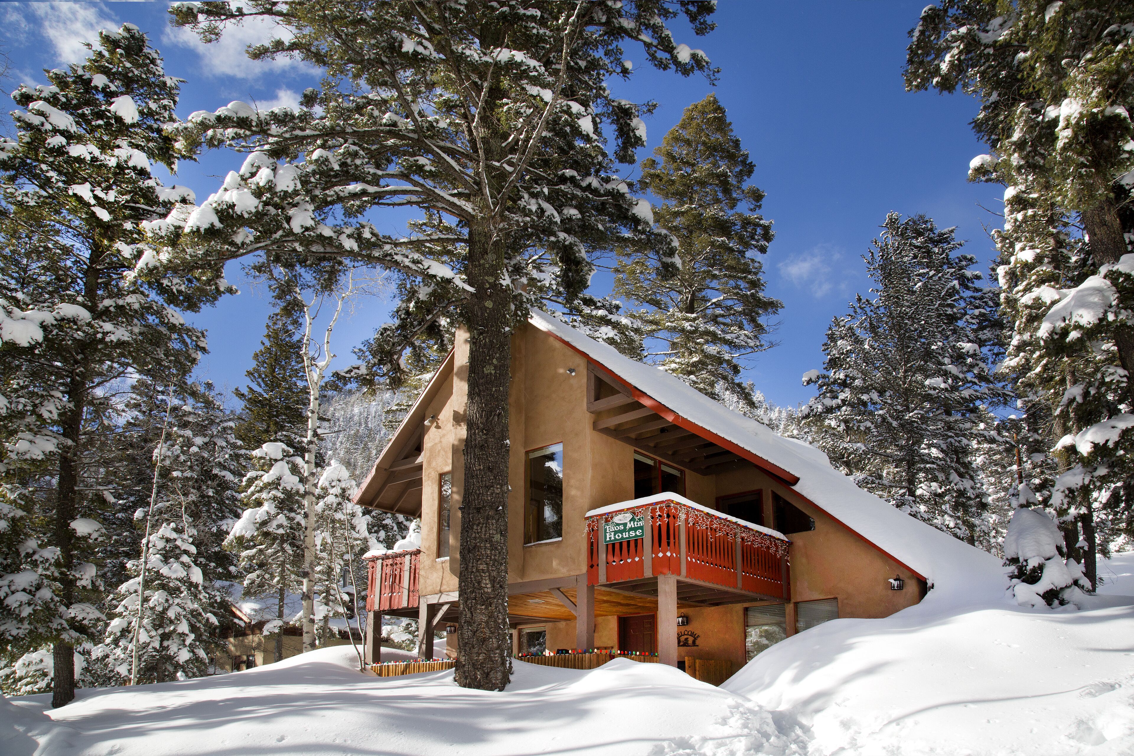 Casa familiar, 4 habitaciones | Ropa de cama de alta calidad y caja de seguridad en la habitación 