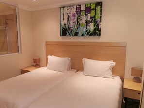 1 bedroom, in-room safe - 17 on 13th Guest House (Edenvale)