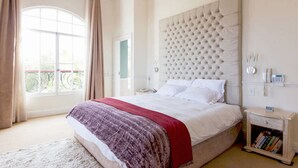 5 Bedroom Luxury Villa