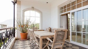5 Bedroom Luxury Villa | Grill-/Picknickplatz