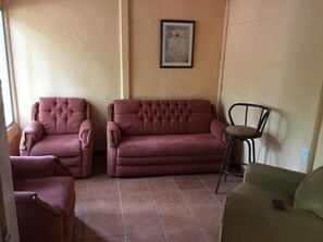 Lobby sitting area - Villas Cabuyal (Nacascolo)