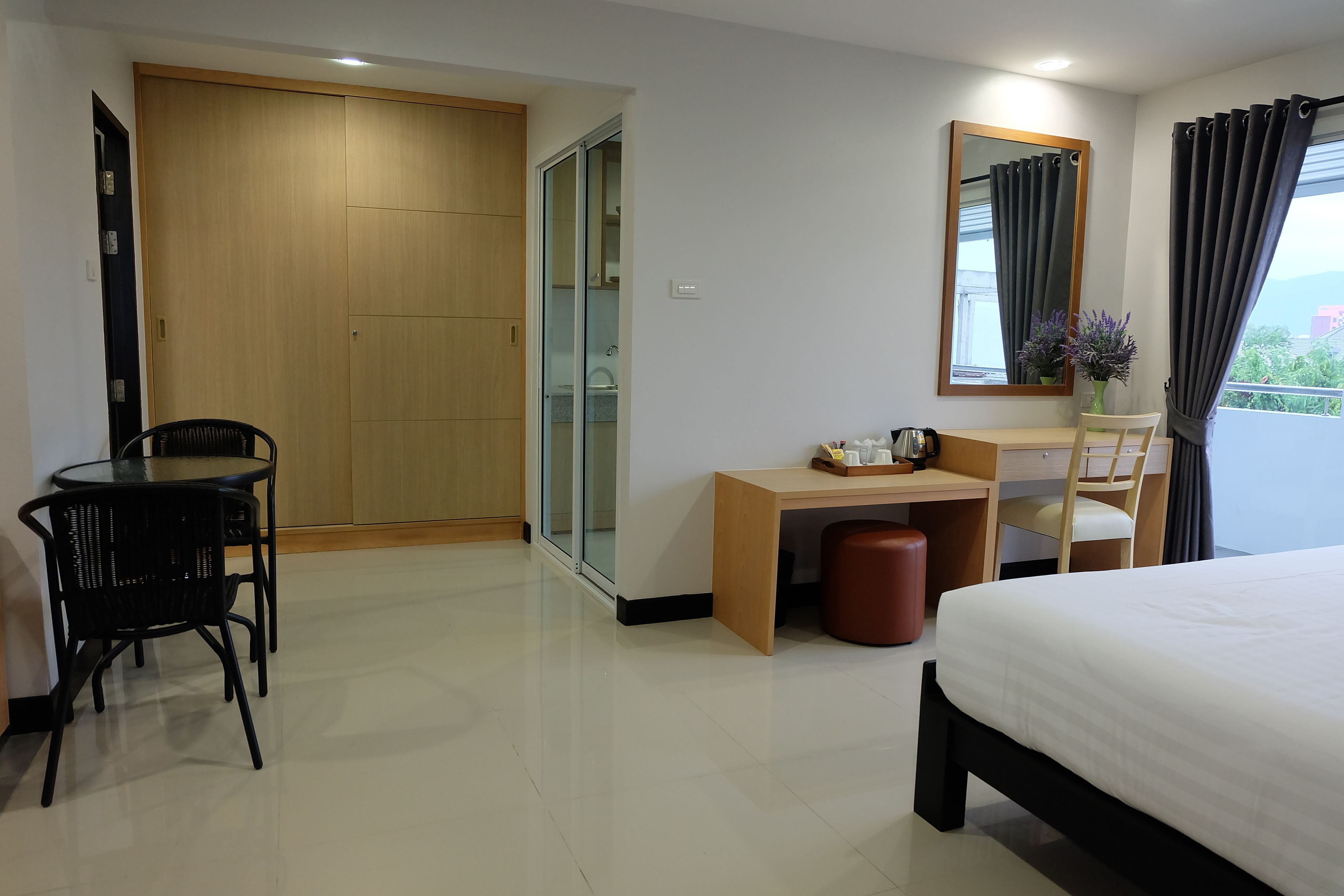 superior room | desk, blackout curtains, free wifi, bed sheets