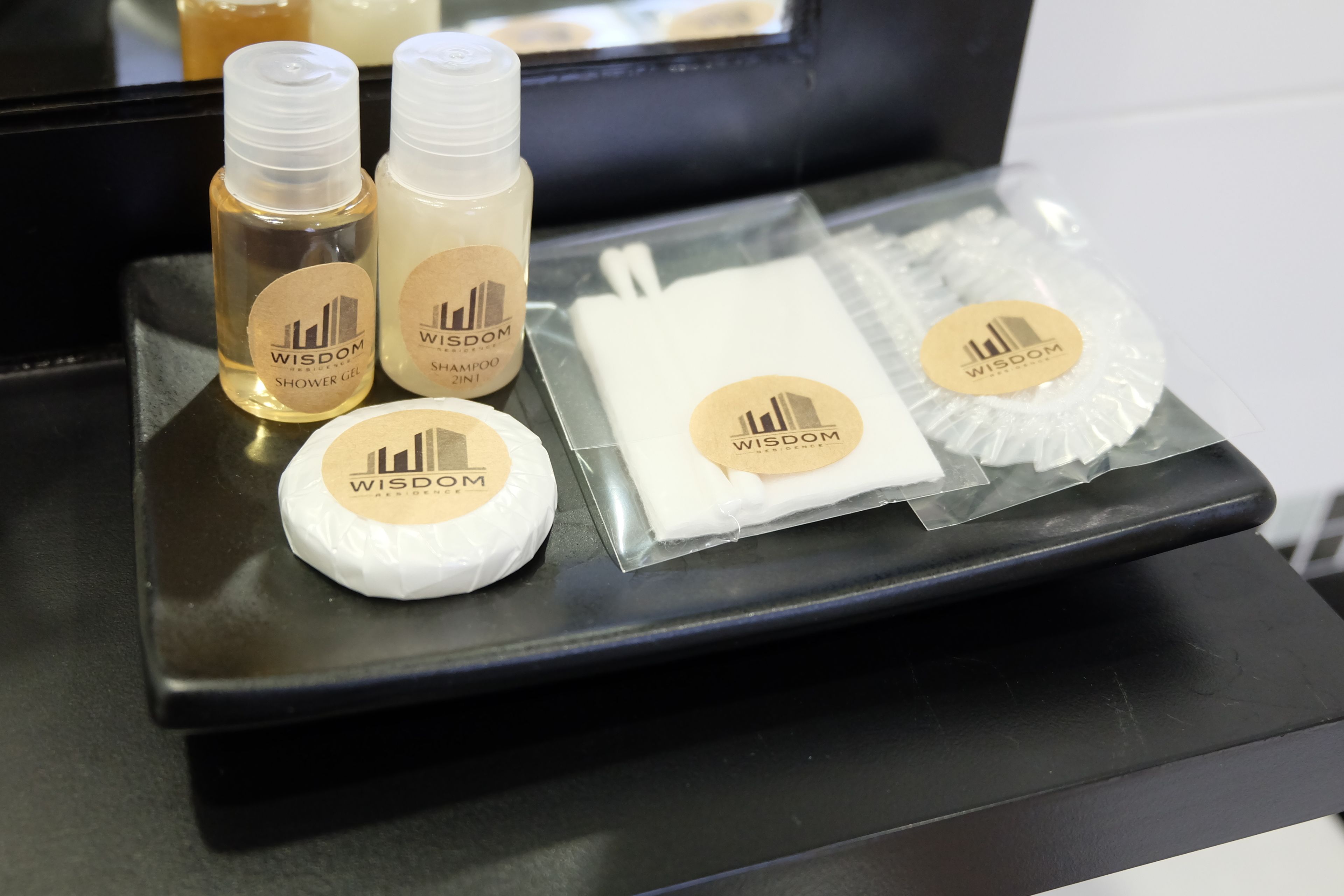 superior room | bathroom amenities | shower, free toiletries, hair dryer, towels