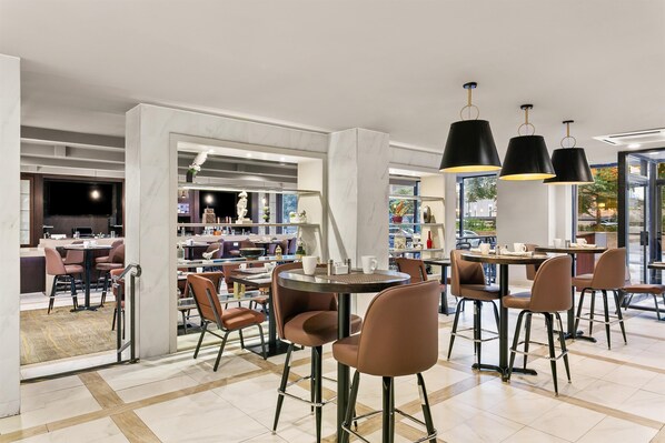 Se sirven desayunos y cenas