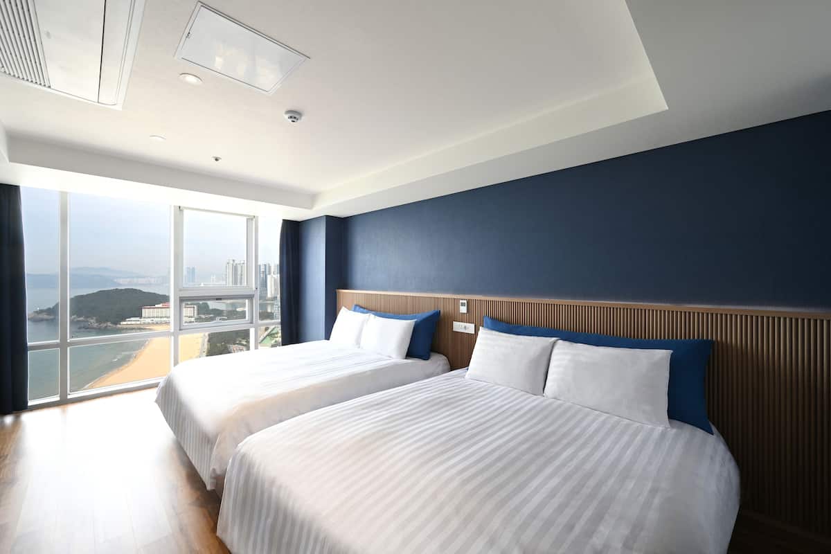 In-room safe, desk, free WiFi, bed sheets