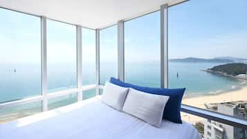 Executive Corner Suite Ocean View | Landuitzicht vanuit accommodatie