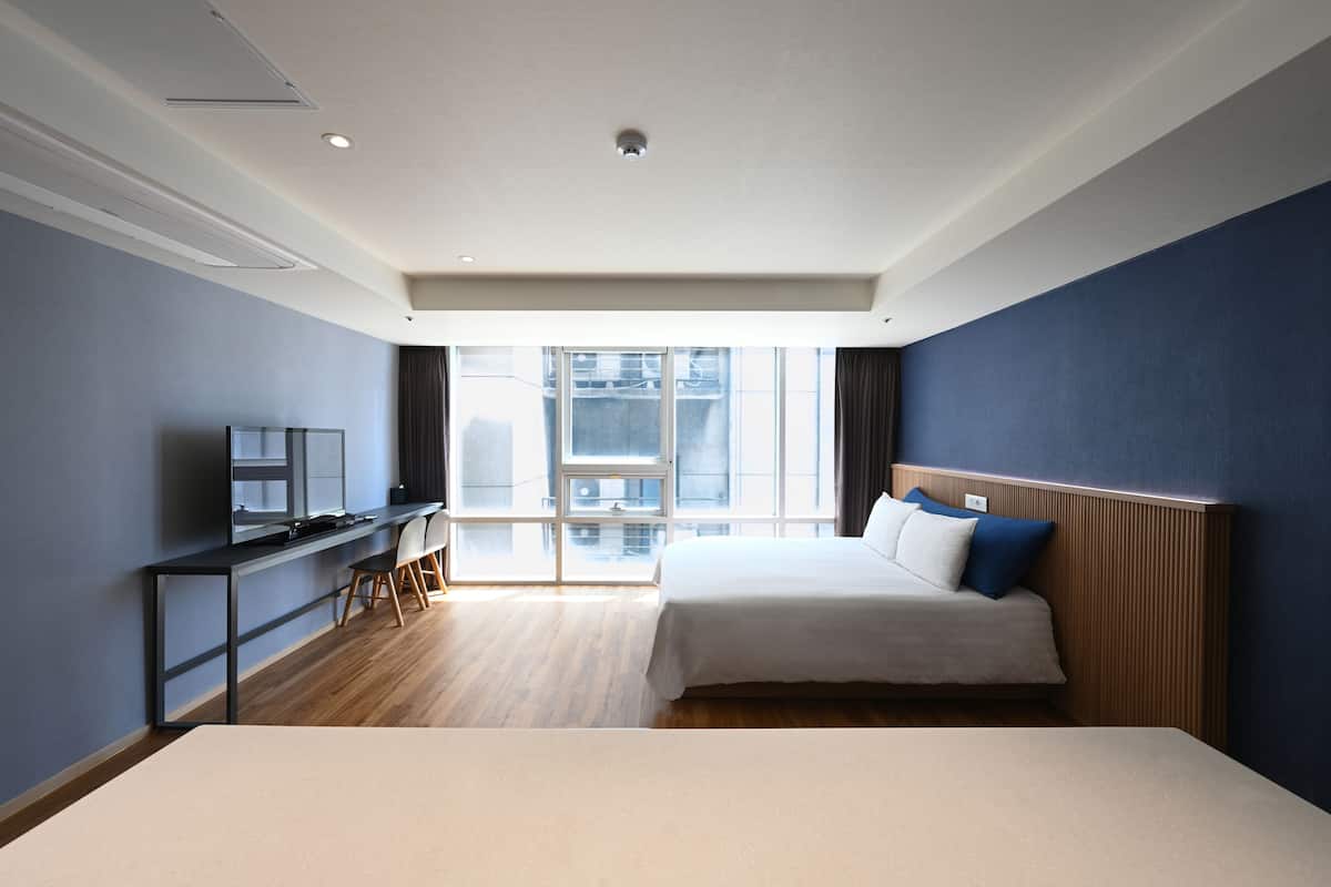 Junior Suite (No View)