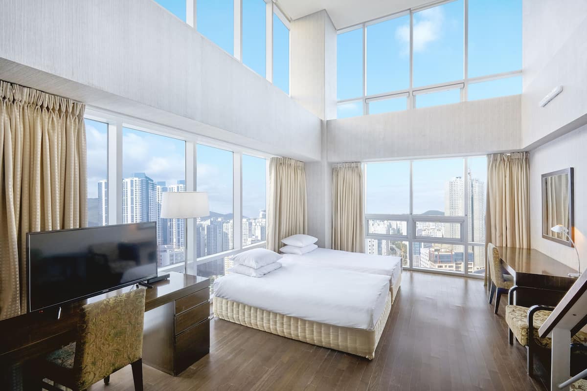 In-room safe, desk, free WiFi, bed sheets