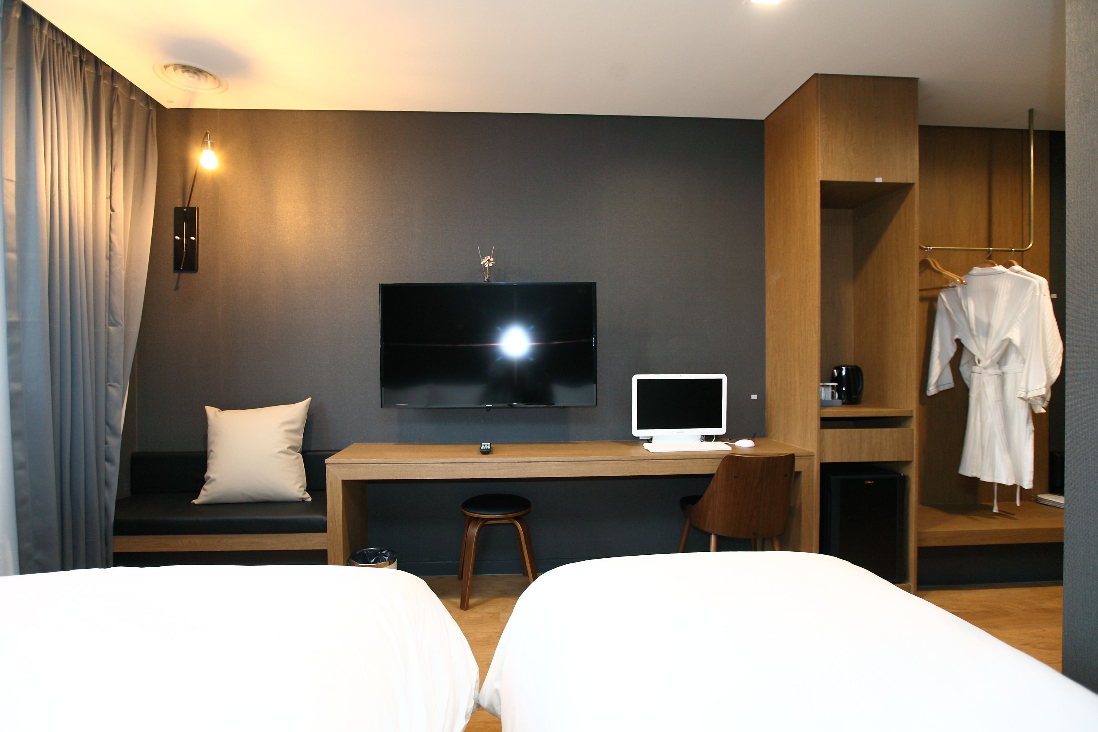 deluxe double room | in-room safe, blackout curtains, soundproofing, free wifi