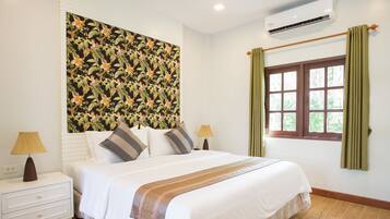 Three Bedroom Pool Villa | Minibar, in-room safe, desk, blackout drapes