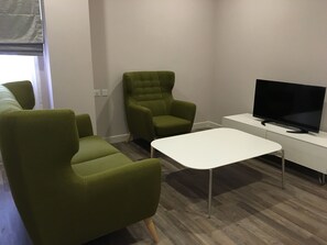 Junior Suite | Living room | LCD TV