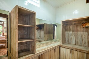 One Bedroom Villa with Private Pool | Room amenity