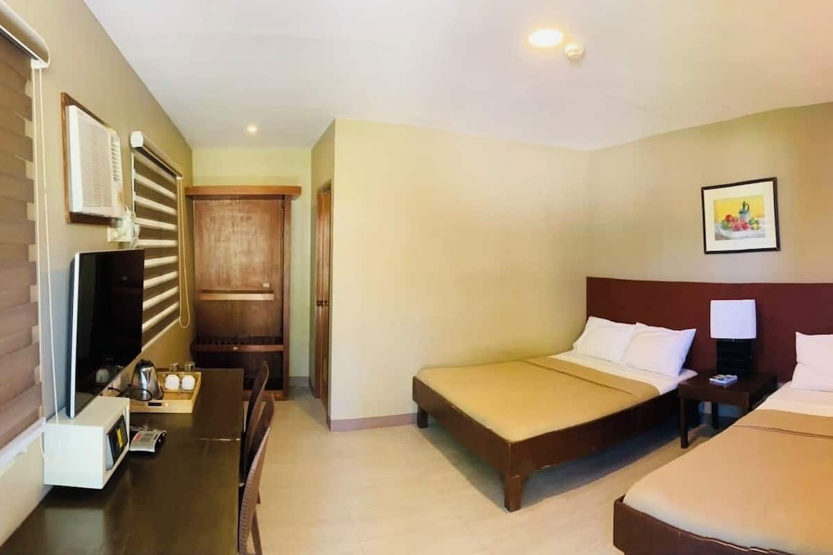 Desk, laptop workspace, WiFi (free), bed sheets