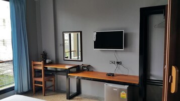 Rollaway beds, free WiFi