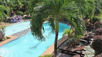 Outdoor pool, pool loungers