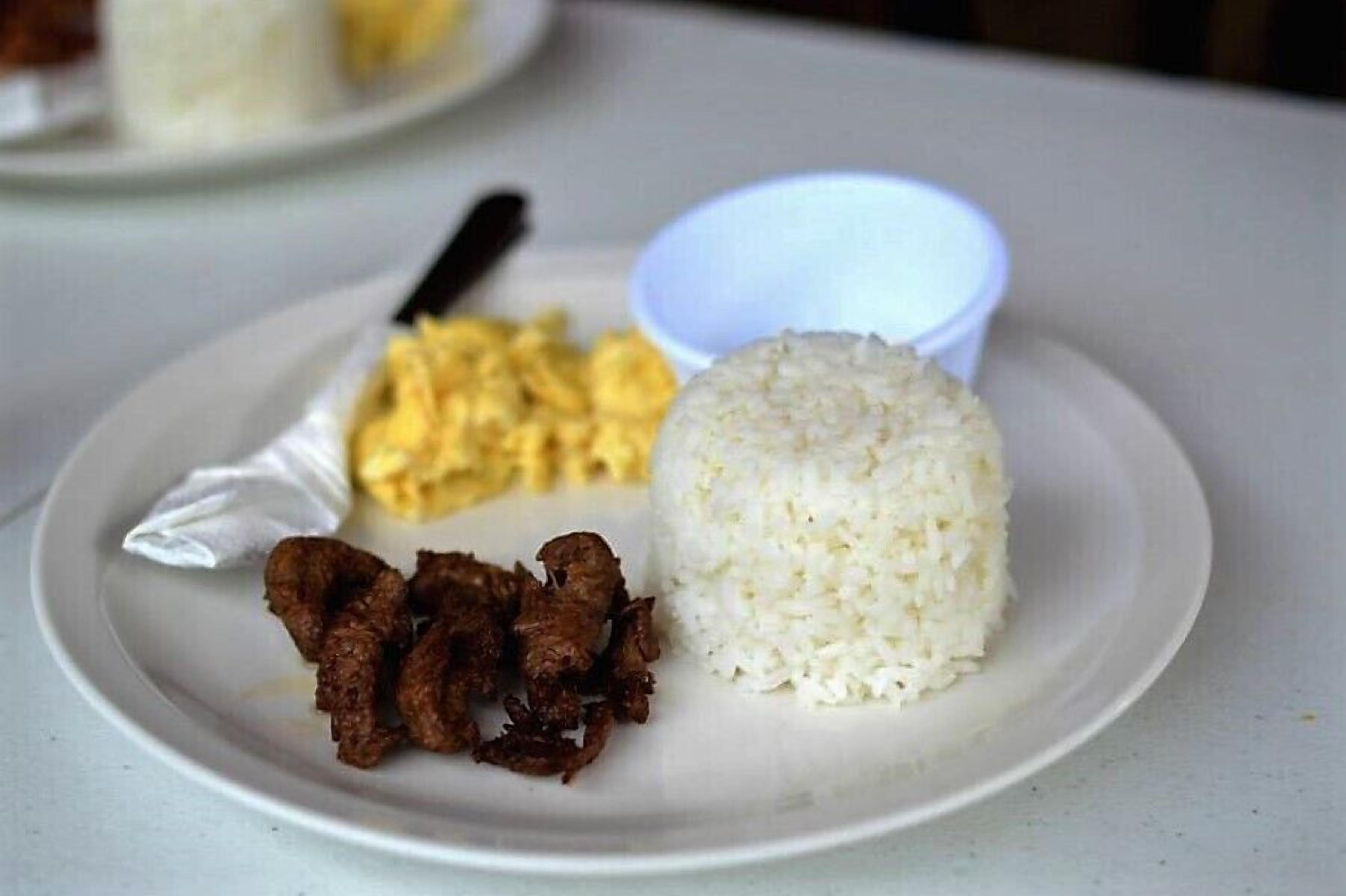 Bao gồm bữa sáng đặc sản địa phương hàng ngày 