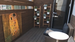 Terrace/patio - KOTEL YAJA sadang art gallery (Seoul)