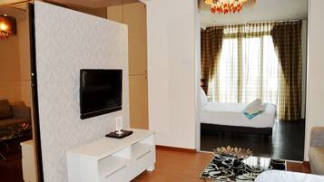 Studio | Ruang tamu | 24 inci televisyen dengan kabel