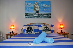 Standard-Doppelzimmer | Minibar, Zimmersafe, kostenloses WLAN, Bettwäsche