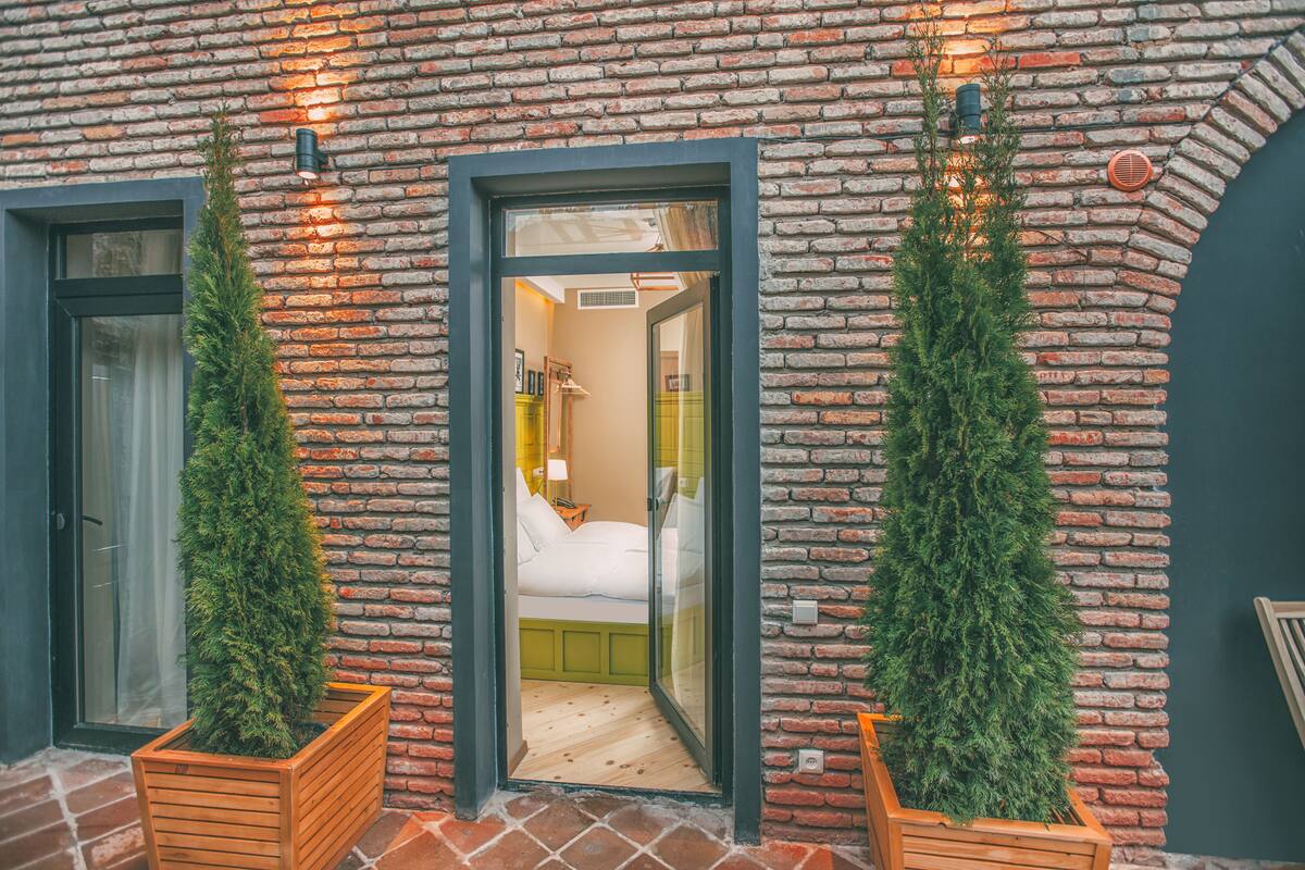 standard double or twin room | terrace/patio