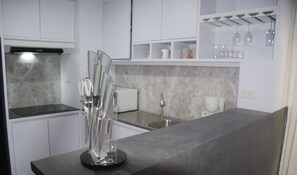 Private kitchen - Kalim Residence Unit - 217 (Patong)