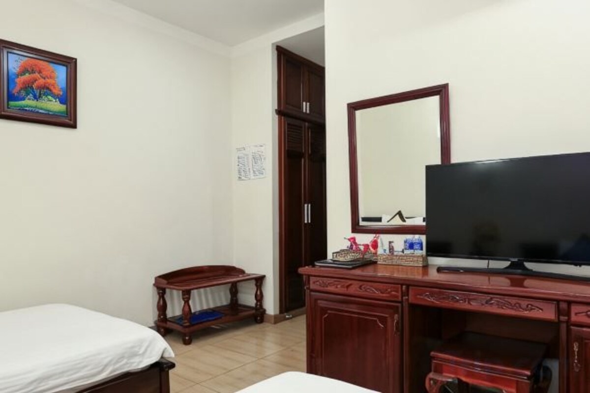 Een minibar, een kluis op de kamer, een bureau, gratis wifi
