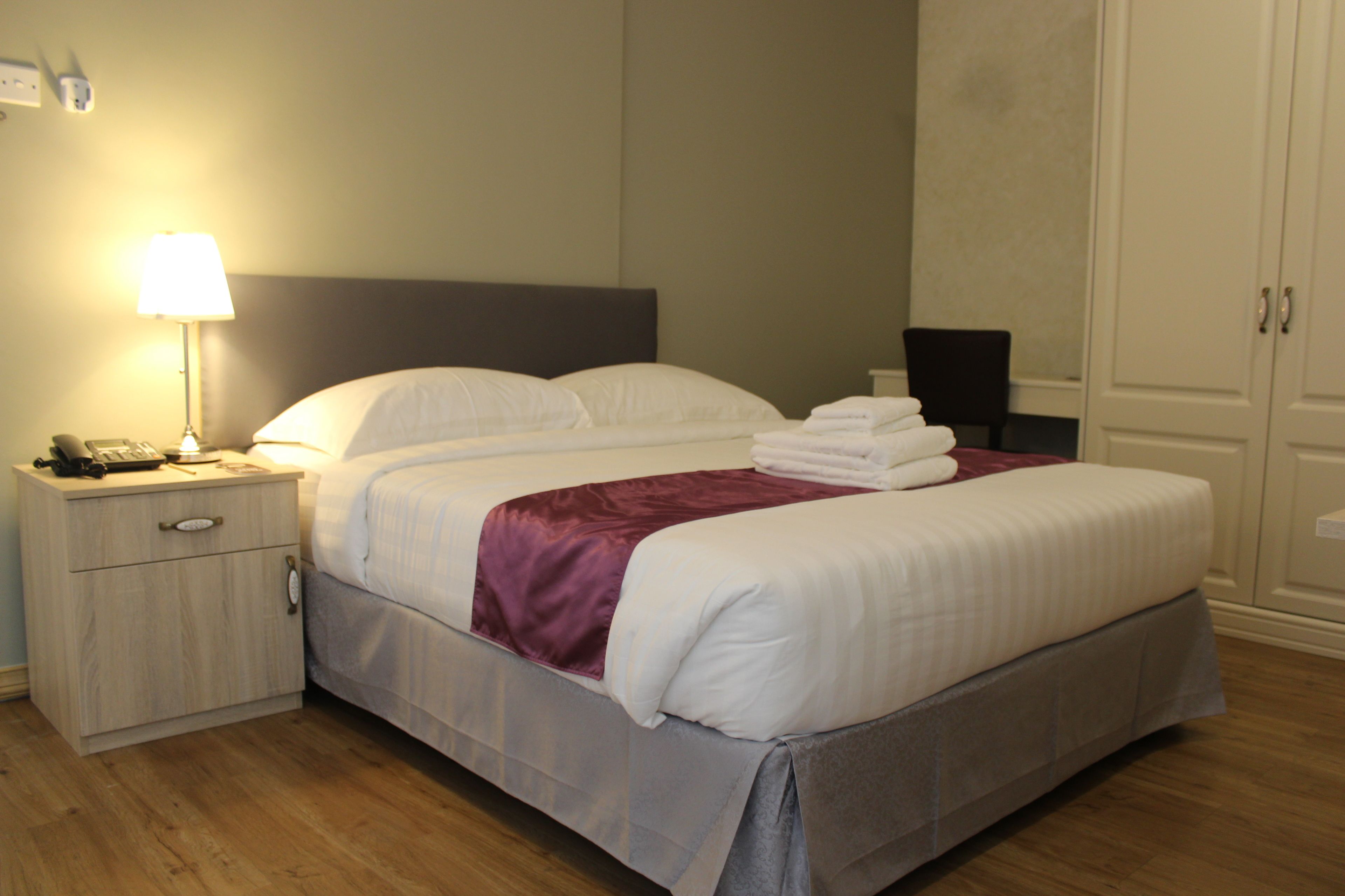 deluxe room | in-room safe, desk, iron/ironing board, free cots/infant beds