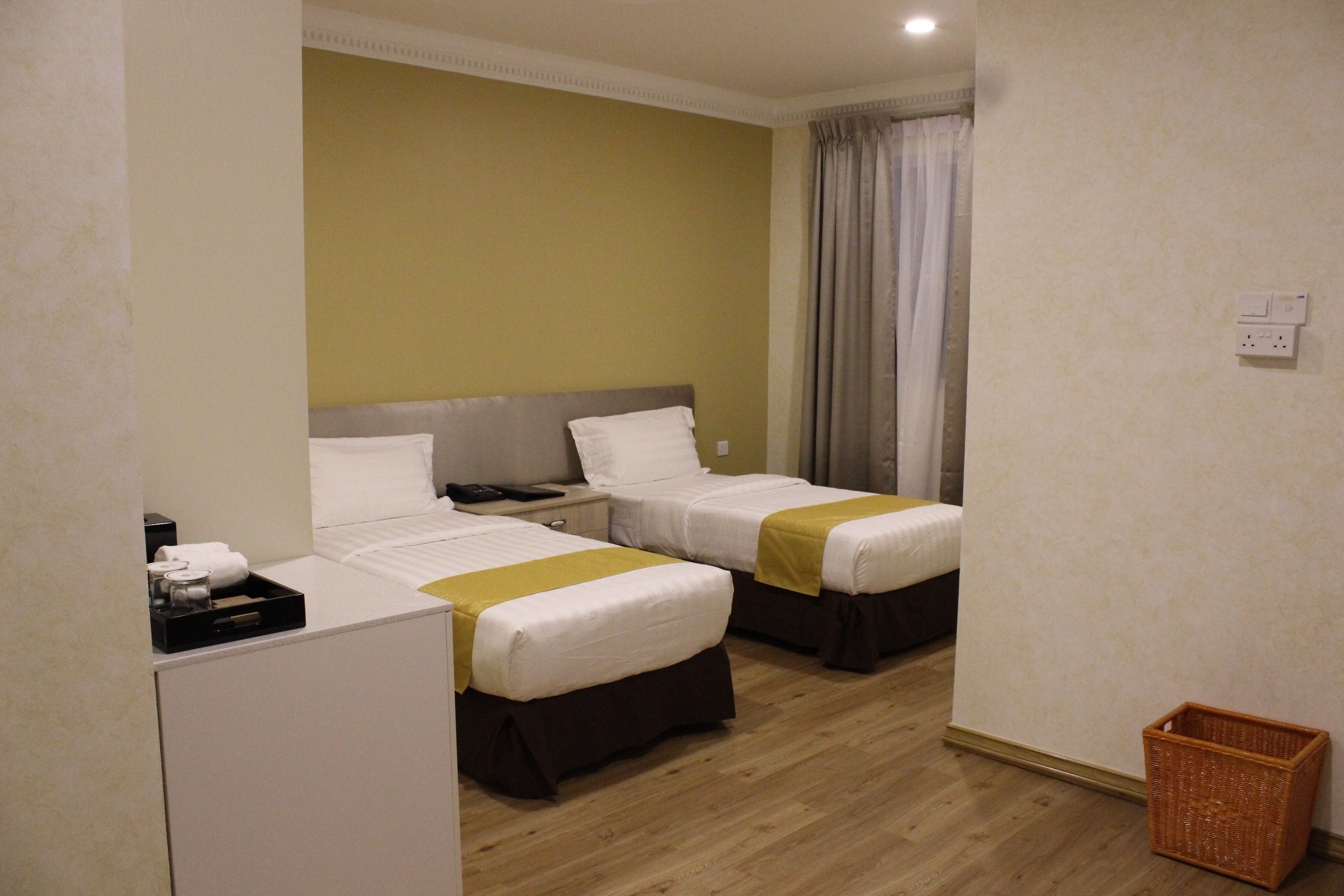 superior room | in-room safe, desk, iron/ironing board, free cots/infant beds