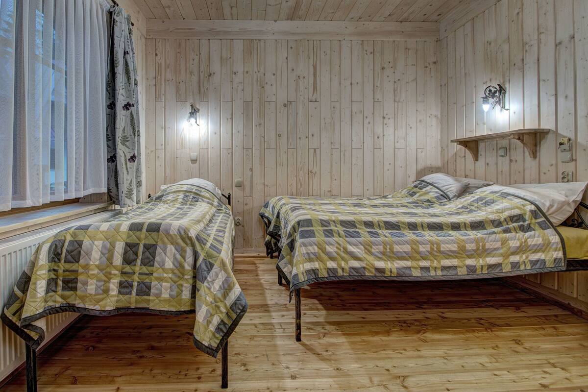 Habitación triple (201745972) | Tabla de planchar con plancha, cunas gratuitas, wifi gratis