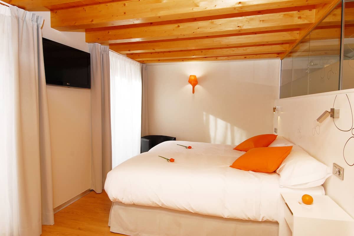 In-room safe, desk, blackout curtains, cots/infant beds