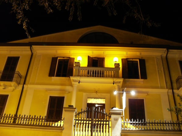 Front of property - B&B Villa Santa Chiara (Sulmona)