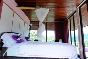 2 Bedrooms Superior Villa | Minibar, Zustellbetten