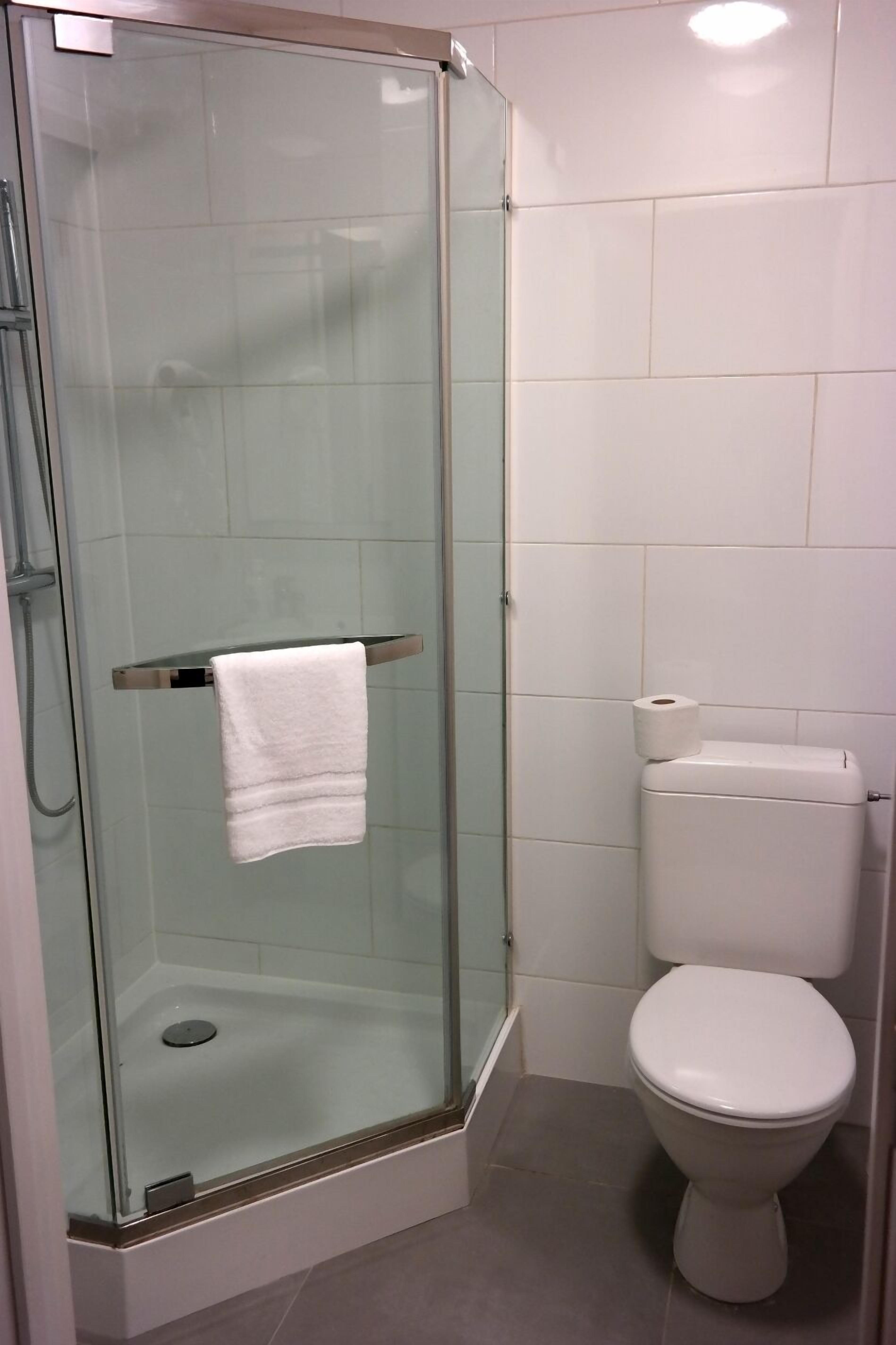 Shared Dormitory, Men only, Shared Bathroom (1 Bed in a 6 Person Room) | Desk, iron/ironing board, cribs/infant beds, rollaway beds