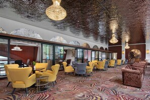 Breakfast, lunch, dinner served; Chinese cuisine - Huashuiwan No.1 Hot Springs Hotel (Chengdu)