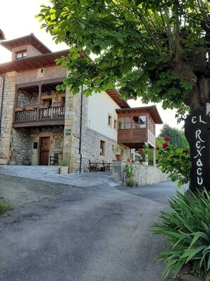 Entrée de l’hébergement