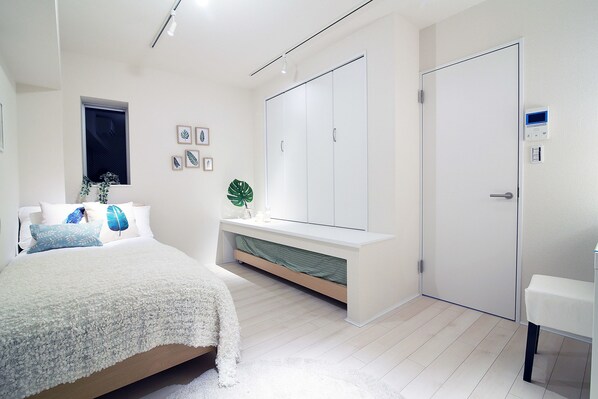 #702 | Iron/ironing board, free WiFi - The Sorapia Tokyo (Tokyo)