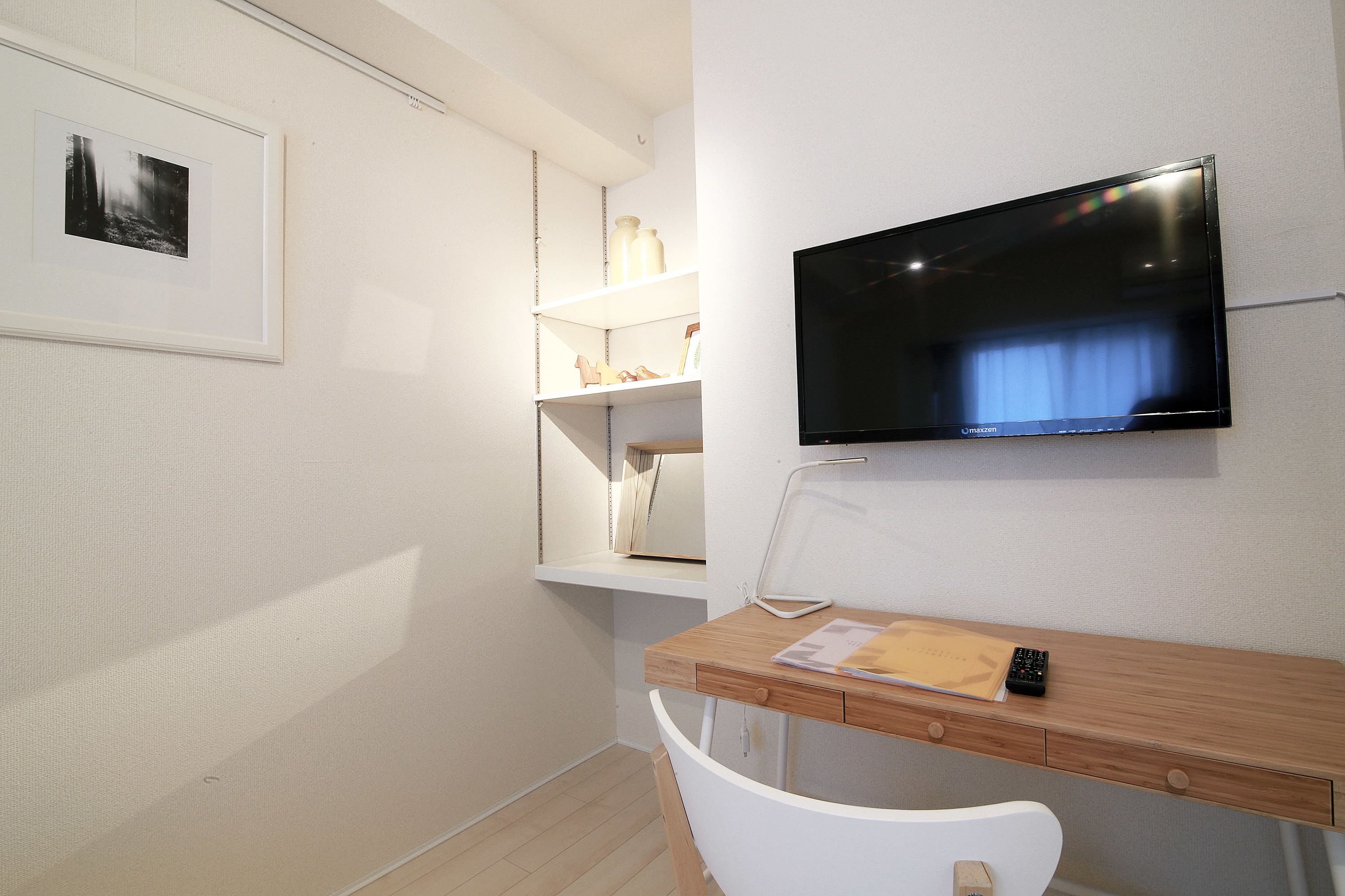 #401 | iron/ironing board, free wifi