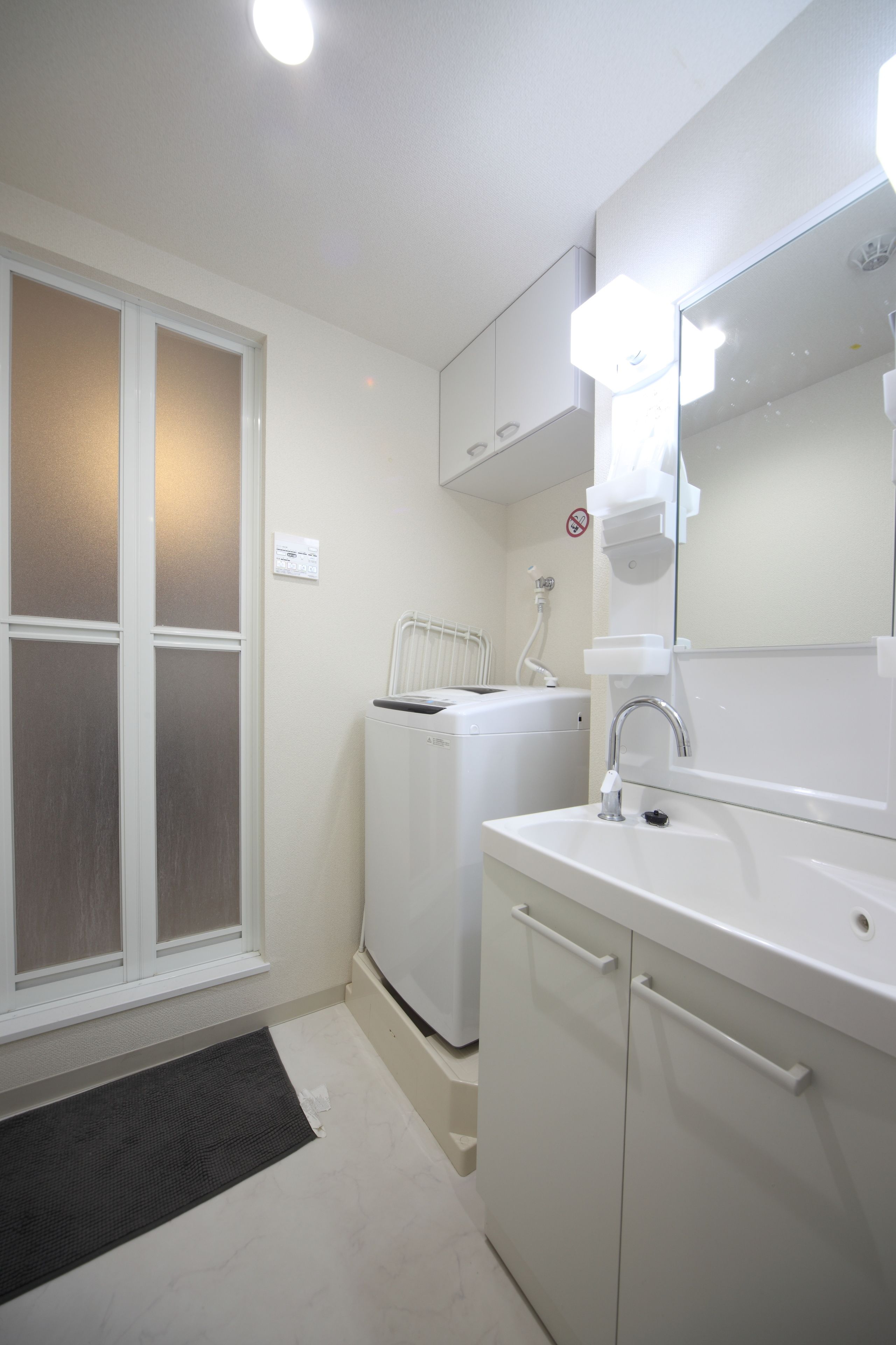 #701 | deep-soaking bathtub