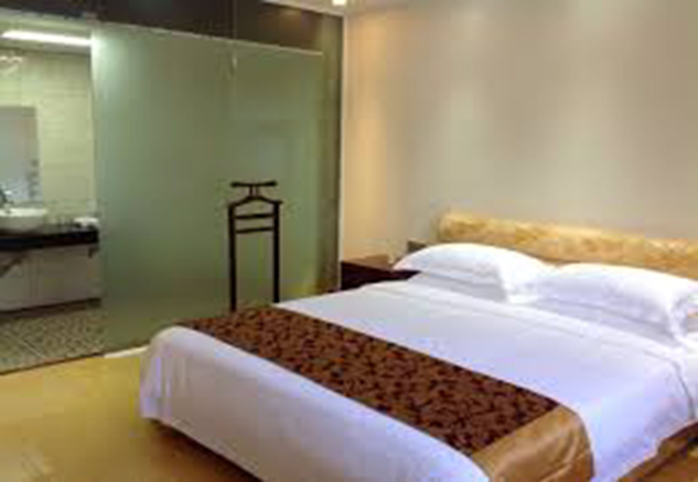 double room with lounge | minibar, in-room safe, desk, blackout curtains