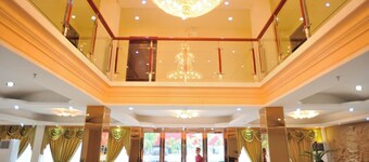 Jian Guo Grand Hotel
