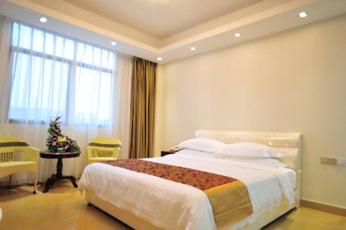 Minibar, in-room safe, desk, blackout drapes