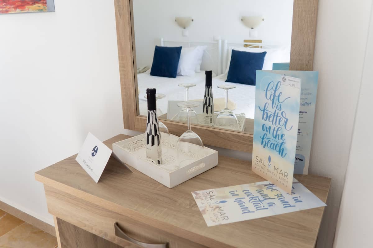 1 bedroom, in-room safe, desk, laptop workspace