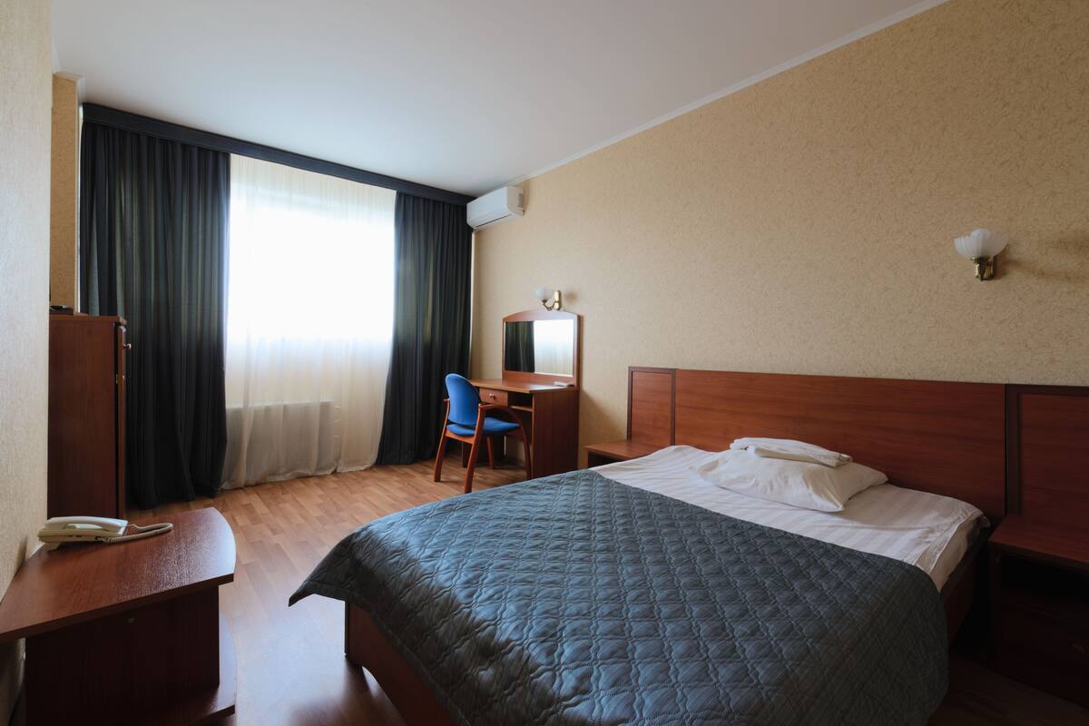 Kamar Single Ekonomi, kamar mandi umum | 1 kamar tidur dan didekorasi berbeda-beda
