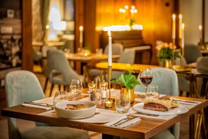 Frühstück, Mittagessen und Abendessen