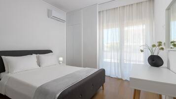 Premium-lejlighed - 3 soveværelser - balkon | 3 soveværelser, premium-sengetøj, senge med madrasser af memory foam