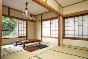 Japanese Style Room with Bathroom (Guest up to 4) | In-room safe, free WiFi - Harukaze no Yado (Iwaki)