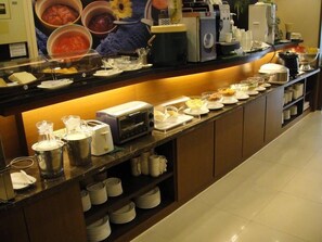 Free buffet breakfast - Seed Hotel (Kaohsiung)