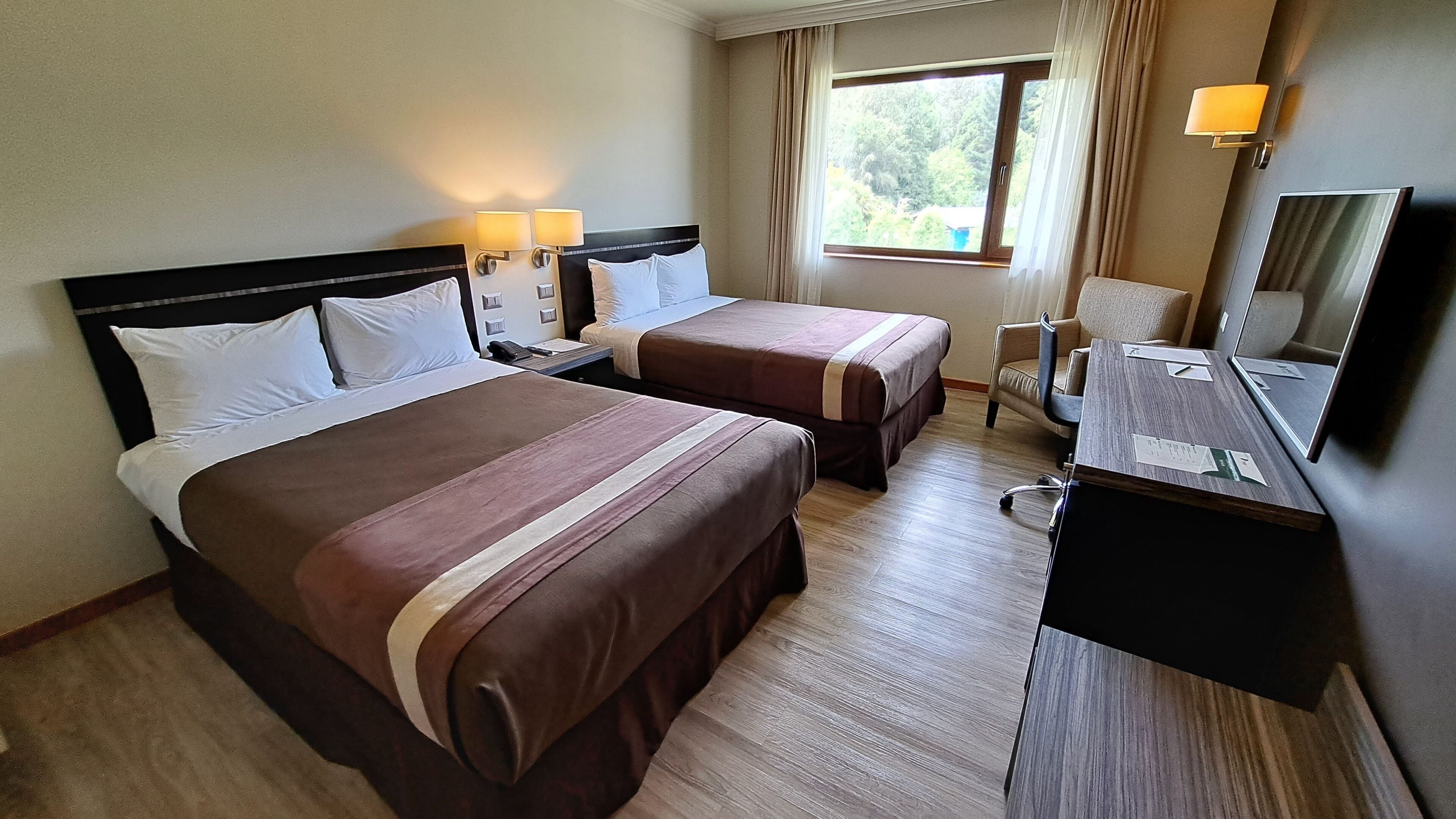 standard double room | premium bedding, minibar, in-room safe, desk