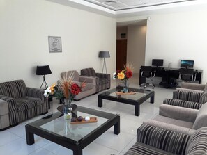 43-inch LCD TV with digital channels, TV - Hotel Diego de Almagro Osorno (Osorno)