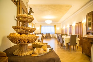 Petit déjeuner buffet